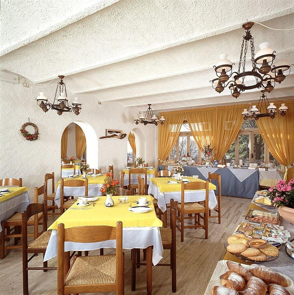 Hotel Ristorante La Grotta Castiglione Delle Stiviere Bagian luar foto